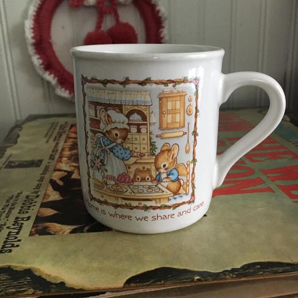 1985 H A L L M A R K Mug MAT E S mug (missing lid)